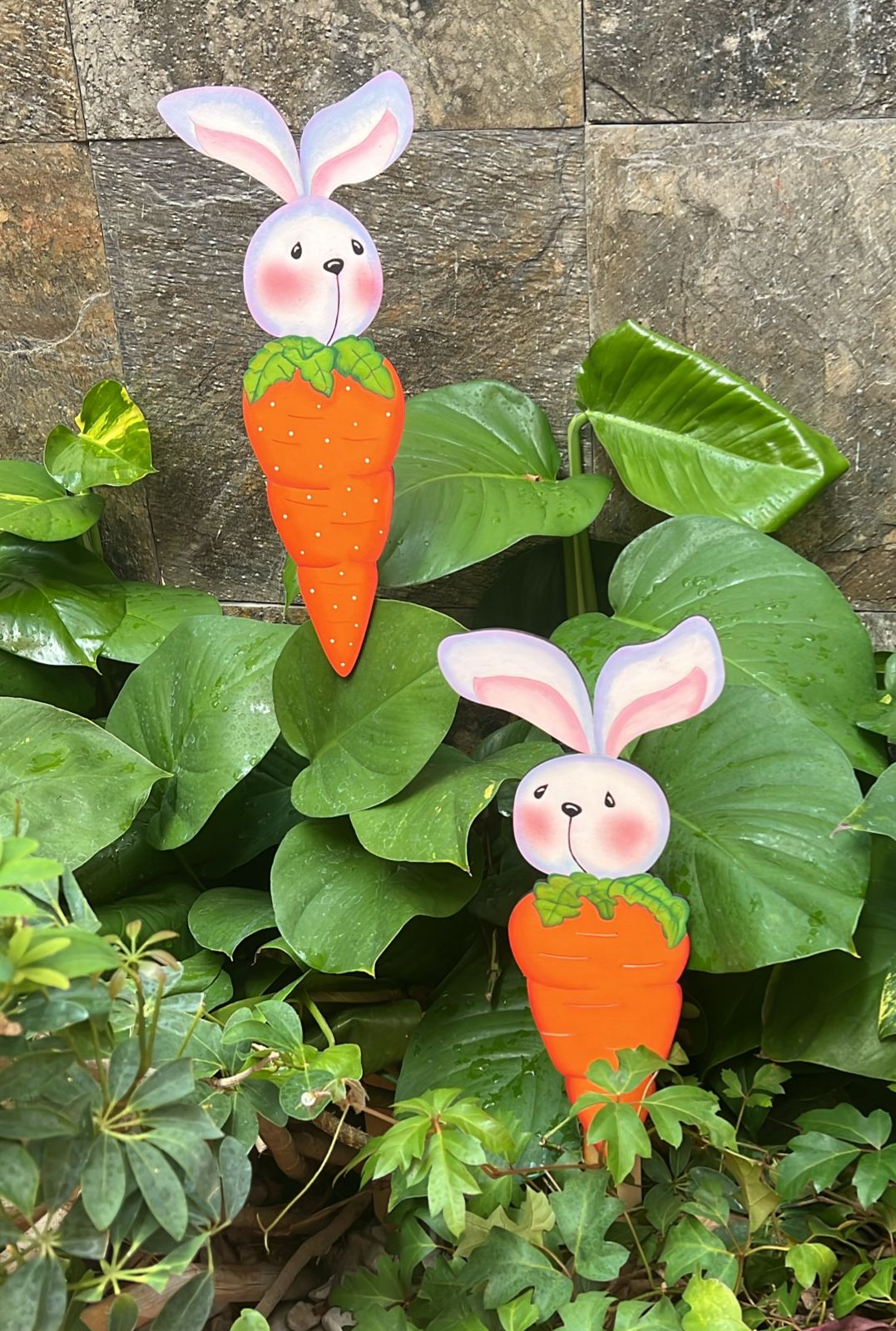 Estaca de Conejitos con Zanahorias